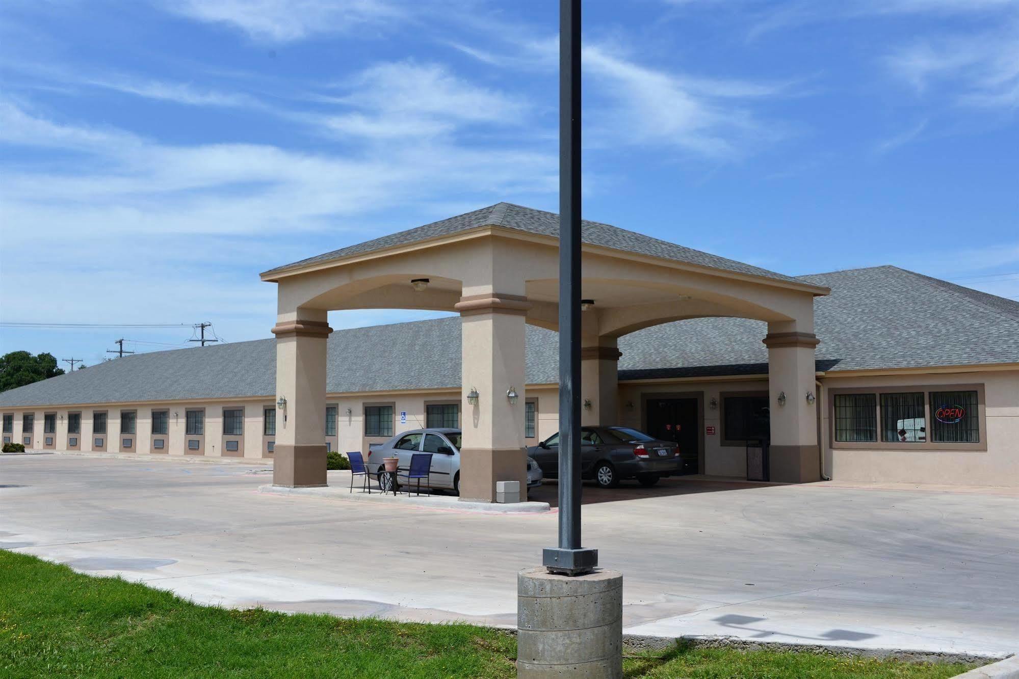 Irish Inn And Suites Muleshoe Bagian luar foto
