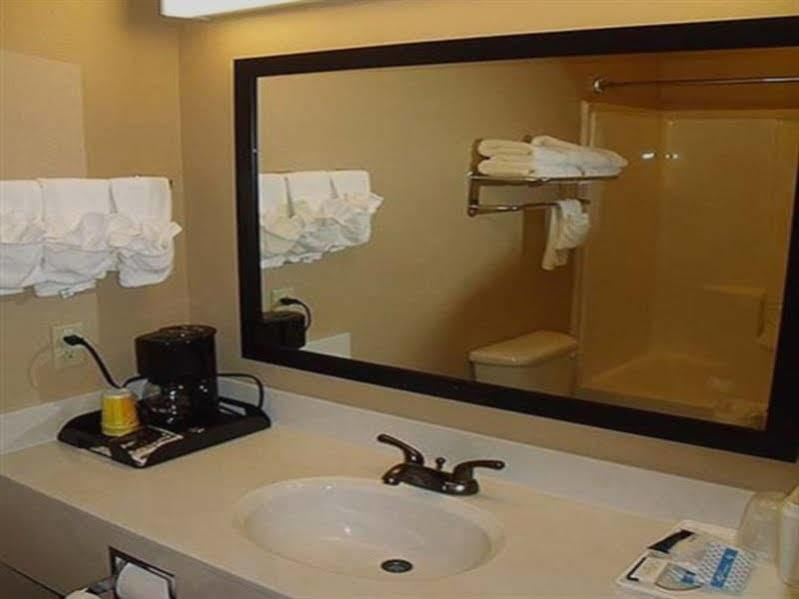 Irish Inn And Suites Muleshoe Bagian luar foto