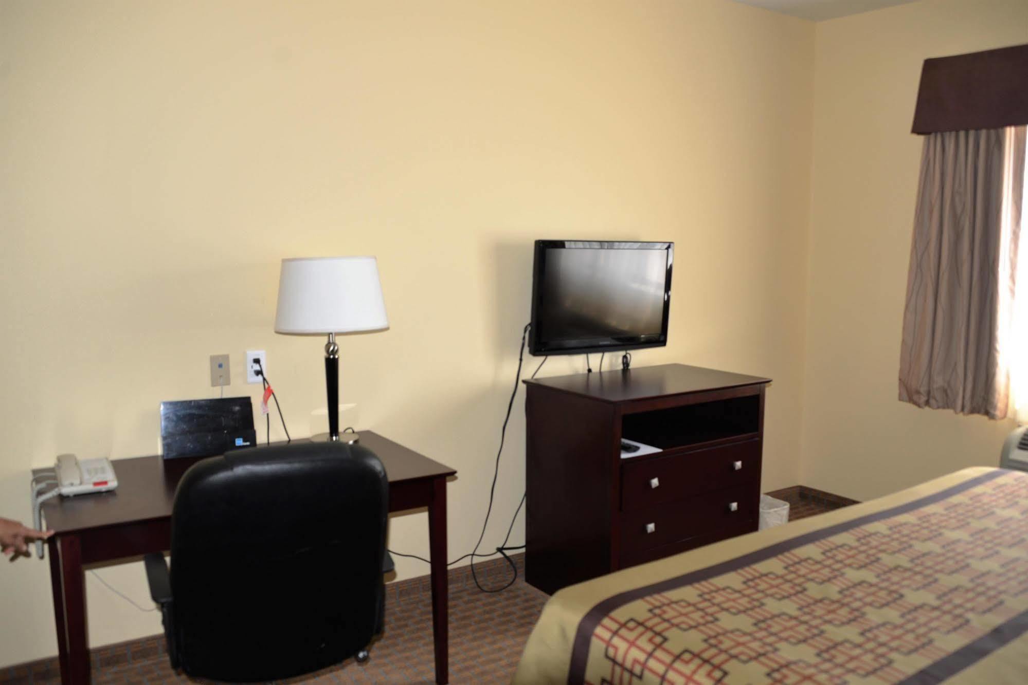 Irish Inn And Suites Muleshoe Bagian luar foto